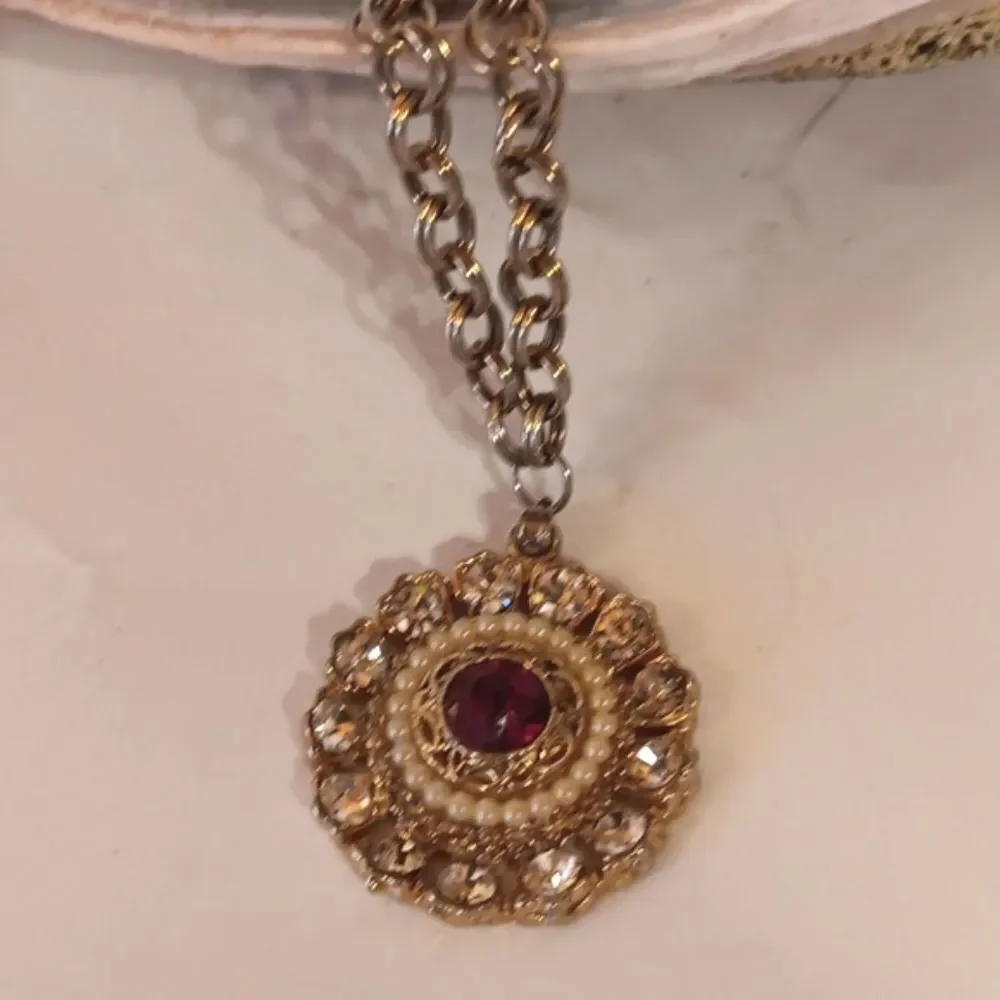 Vintage Renaissance Look Pendant and Chain